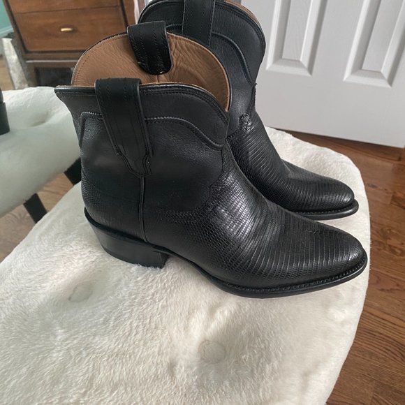 Tecova's Cowgirl Boots - Picture 2 of 3